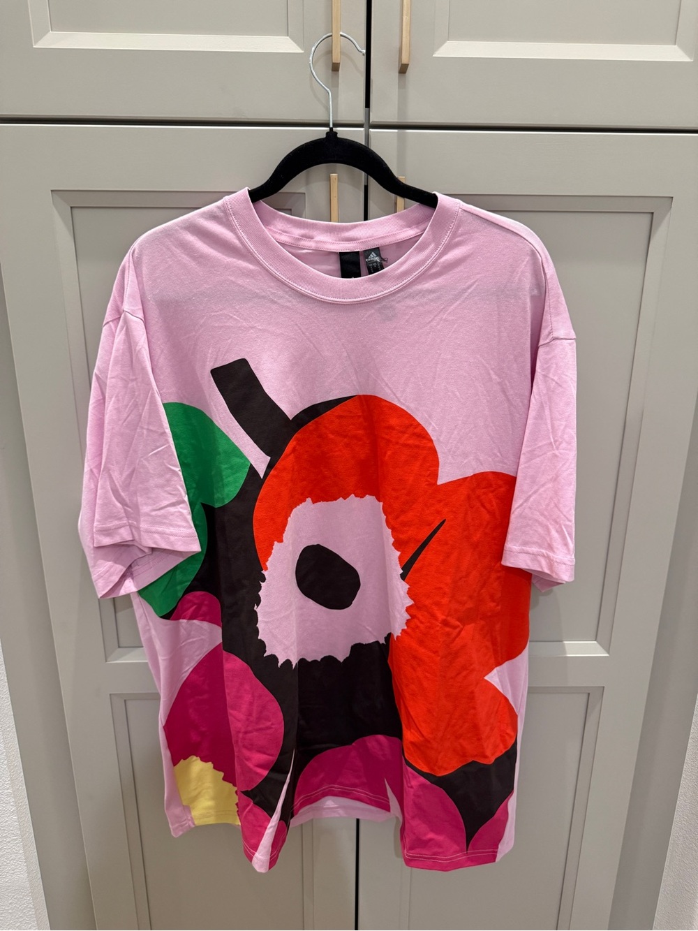 NWT adidas Marimekko GFX Pink Floral Graphic Tee - Picture 3 of 7